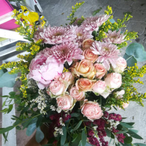 DUSTY-PINK-MIXED-BOUQUET